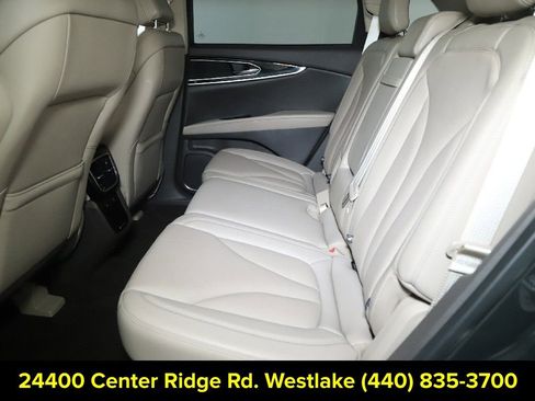 Certified 2022 Lincoln Nautilus Reserve image 14