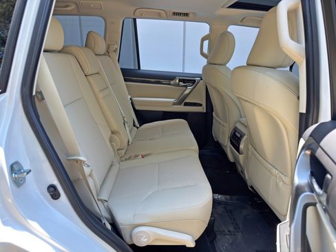 Used 2022 Lexus GX 460 Premium AWD/4WD image 43