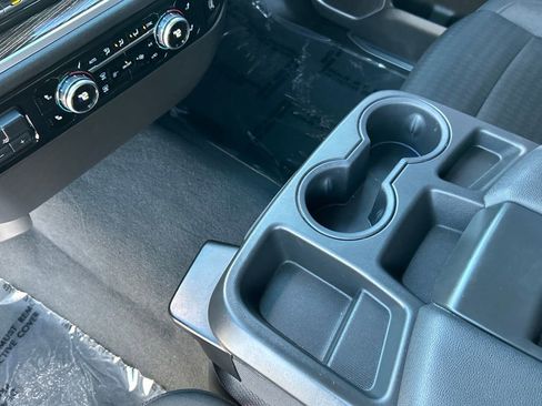 Used 2023 GMC Sierra 1500 SLE image 17