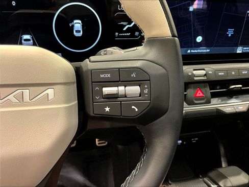 Certified 2025 Kia K4 GT-Line Turbo FWD image 12