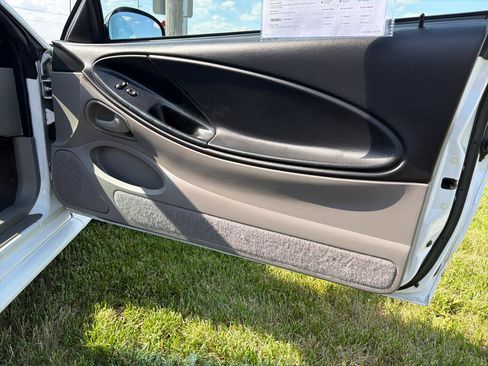 Used 1996 Ford Mustang Convertible RWD image 43