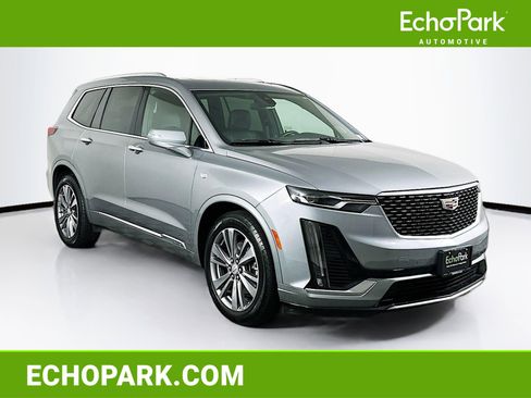 Used 2025 Cadillac XT6 Premium Luxury image 1