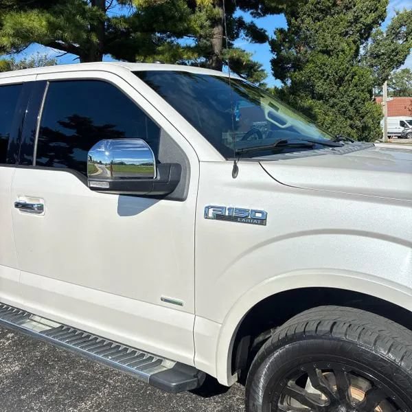 Used 2017 Ford F150 Lariat w/ Equipment Group 502A Luxury AWD/4WD image 16