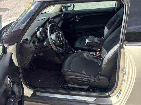 Used 2018 MINI Cooper 2-Door Hardtop FWD image 2