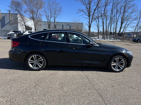 Used 2017 BMW 330i Gran Turismo xDrive image 8