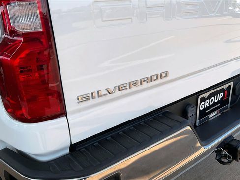 Used 2023 Chevrolet Silverado 2500 LT AWD/4WD image 28