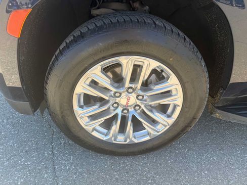 Certified 2023 GMC Yukon SLT AWD/4WD image 18