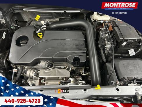 Used 2023 Chevrolet Equinox LS image 32