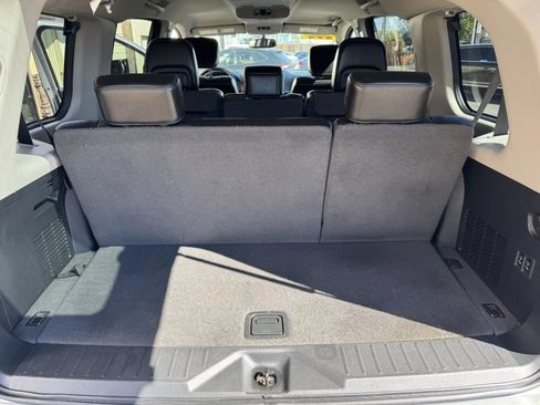 Used 2015 Nissan Armada SL AWD/4WD image 28