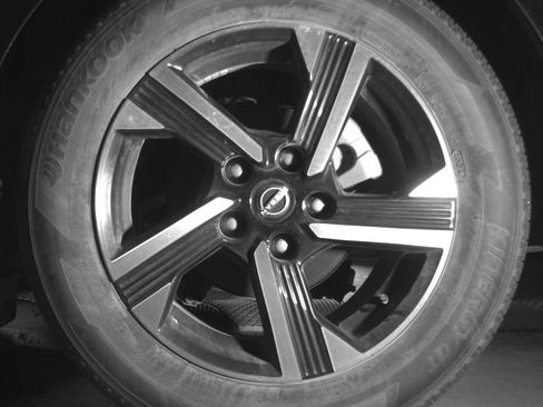 Used 2025 Nissan Sentra SV FWD image 14