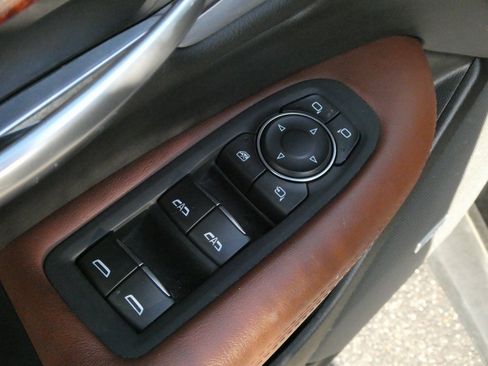 Used 2023 Cadillac XT5 Sportv w/ LPO, Floor Liner Package image 30