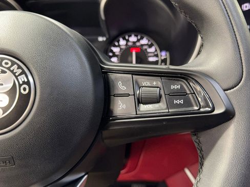 Used 2020 Alfa Romeo Stelvio w/ Nero Edizione image 40