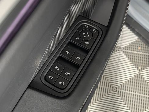 New 2026 Porsche Macan 4S Electric image 27