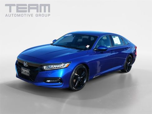 Used 2019 Honda Accord Sport image 3