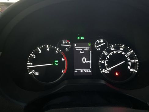 Used 2021 Lexus GX 460 Premium image 17