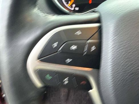 Used 2019 Jeep Grand Cherokee Limited w/ Trailer Tow Group IV image 22