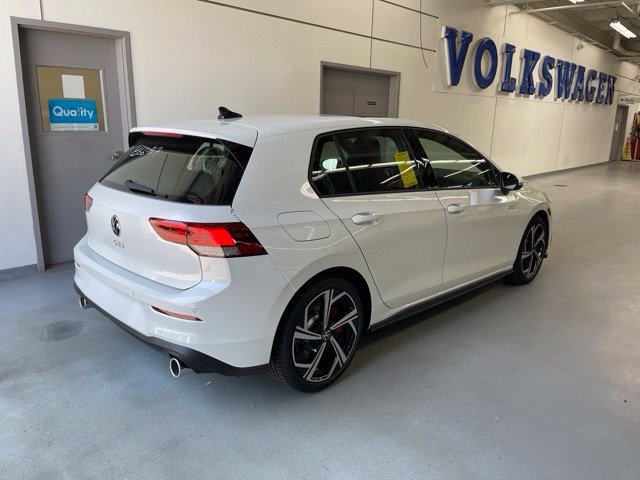 New 2026 Volkswagen GTI SE FWD image 4