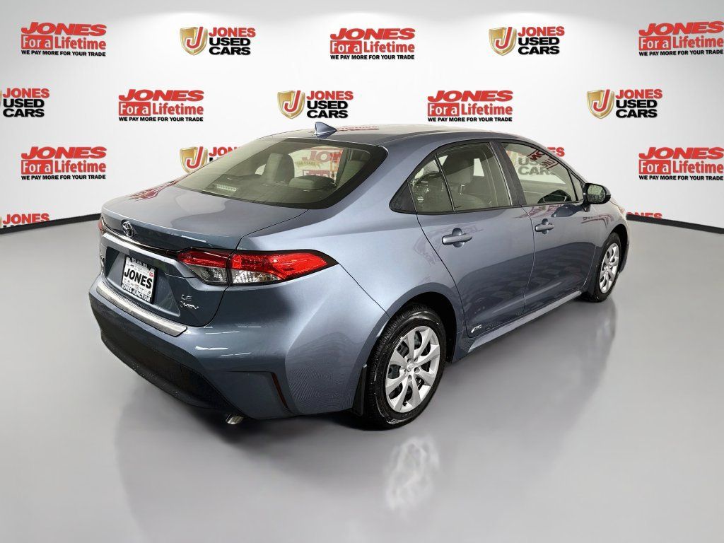 Certified 2025 Toyota Corolla LE AWD/4WD image 15