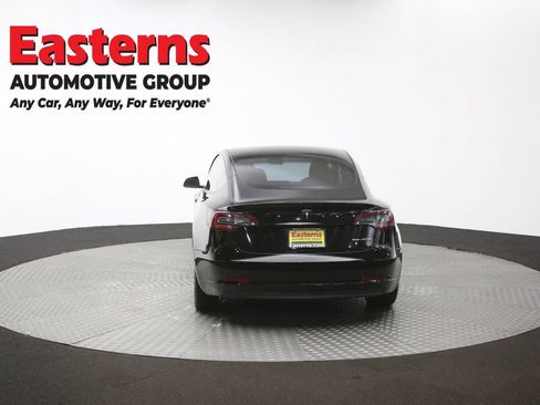 Used 2022 Tesla Model 3 Long Range AWD/4WD image 31