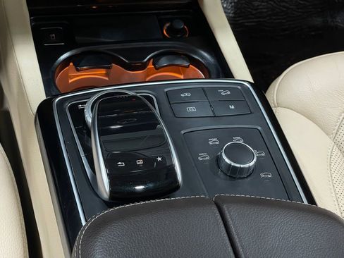 Used 2017 Mercedes-Benz GLS 450 4MATIC image 27