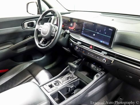 Used 2024 Kia Sorento S w/ Panoramic Sunroof Package image 27