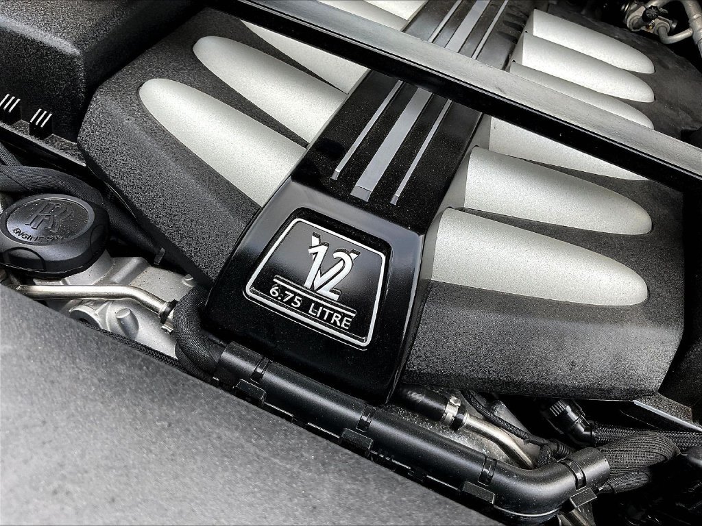 Used 2020 Rolls-Royce Cullinan Black Badge AWD/4WD image 29