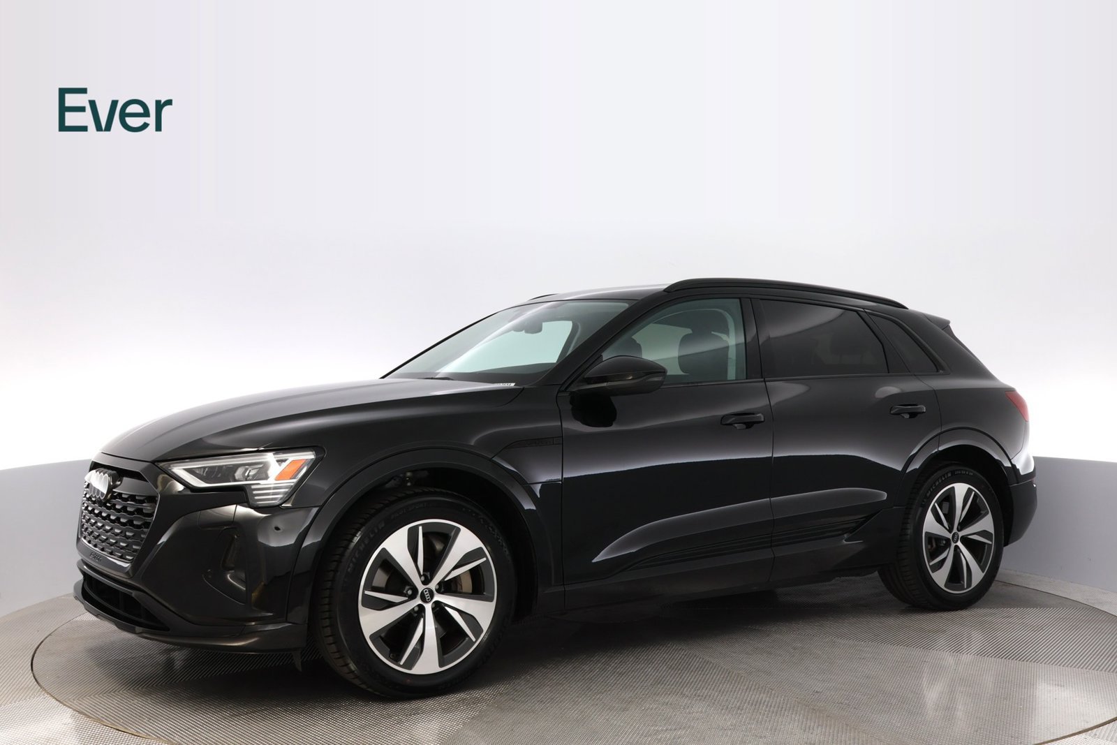 Used 2024 Audi Q8 e-tron Premium Plus AWD/4WD image 18
