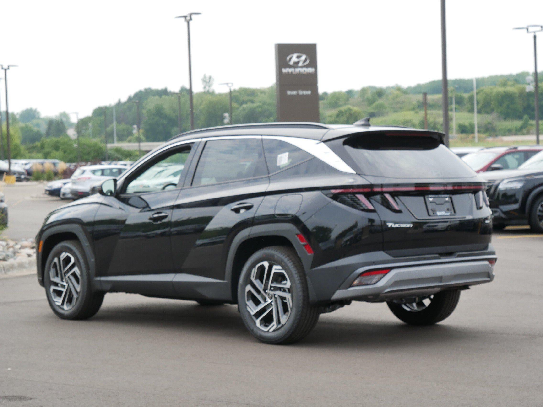 New 2026 Hyundai Tucson Limited AWD/4WD image 3