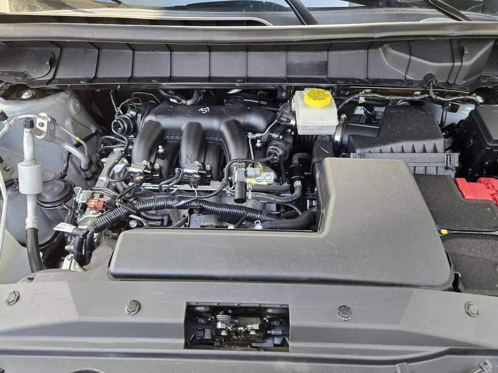 Used 2024 Nissan Pathfinder SV FWD image 24