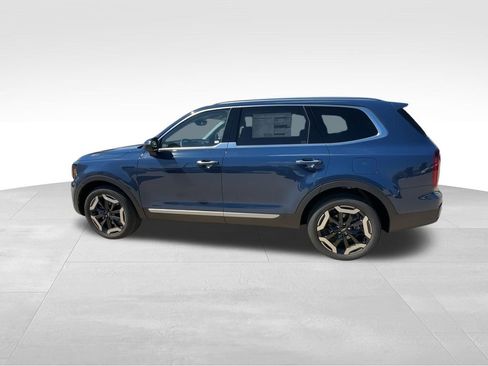New 2025 Kia Telluride S image 5