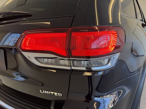 Used 2020 Jeep Grand Cherokee Limited image 52