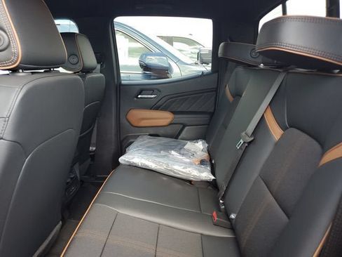 New 2026 GMC Canyon AT4 AWD/4WD image 11