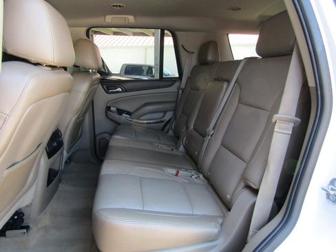 Used 2015 GMC Yukon SLE w/ Convenience Package RWD image 9