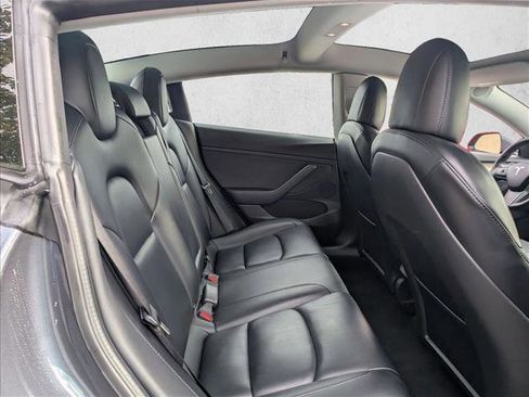 Used 2022 Tesla Model 3 image 15