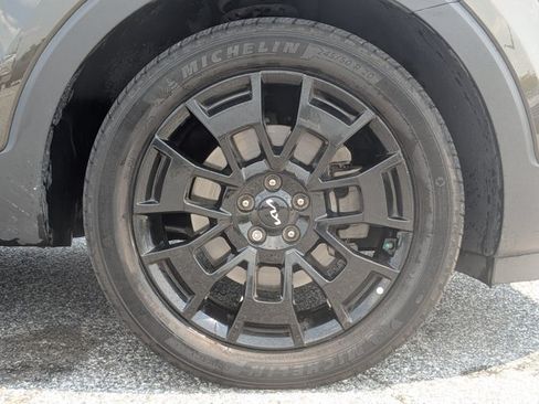 Used 2022 Kia Telluride SX w/ SX Prestige Package AWD/4WD image 10