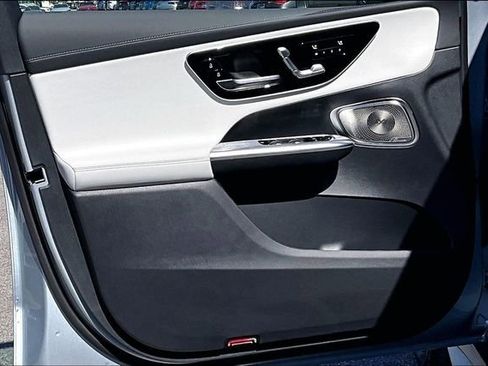 New 2026 Mercedes-Benz GLC 350e 4MATIC image 13