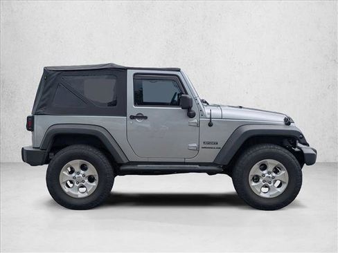 Used 2013 Jeep Wrangler Sport AWD/4WD image 4
