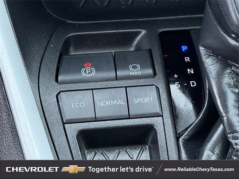 Used 2023 Toyota RAV4 XLE image 19