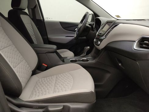 Used 2021 Chevrolet Equinox LS FWD image 21