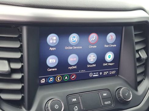 Used 2021 GMC Acadia AT4 w/ Preferred Package image 8