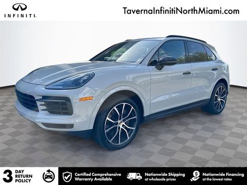 Used 2023 Porsche Cayenne Platinum Edition image 1