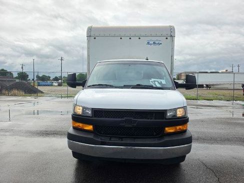 Used 2020 Chevrolet Express 3500 Extended w/ Power Convenience Package RWD image 3