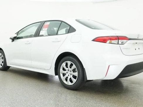 New 2026 Toyota Corolla LE FWD image 24