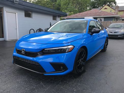 Used 2024 Honda Civic Sport image 4