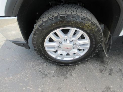 Certified 2021 GMC Sierra 2500 SLE w/ SLE Value Package; AWD/4WD image 15