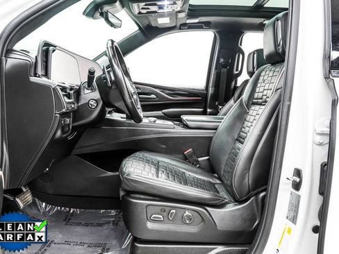 Used 2023 Cadillac Escalade ESV V AWD/4WD image 16