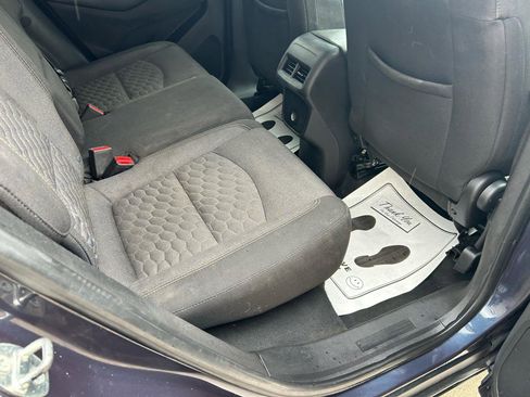 Used 2018 Chevrolet Equinox LT FWD image 11