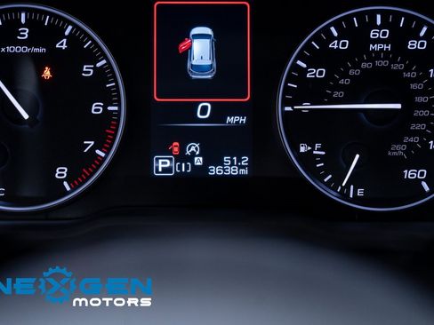 Used 2024 Subaru Crosstrek 2.0i Premium image 9