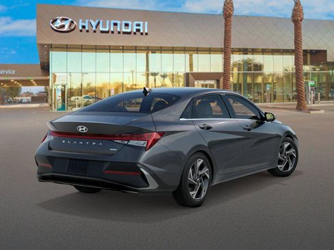 New 2026 Hyundai Elantra Limited FWD image 4