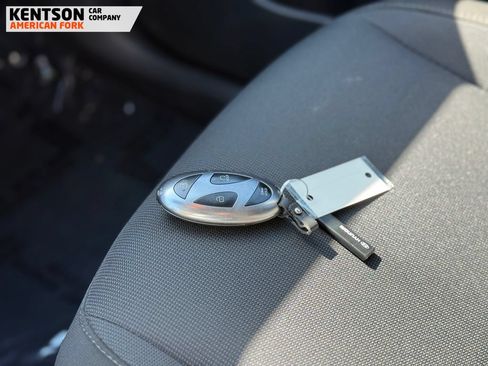 Used 2025 Hyundai Kona SEL AWD/4WD image 30